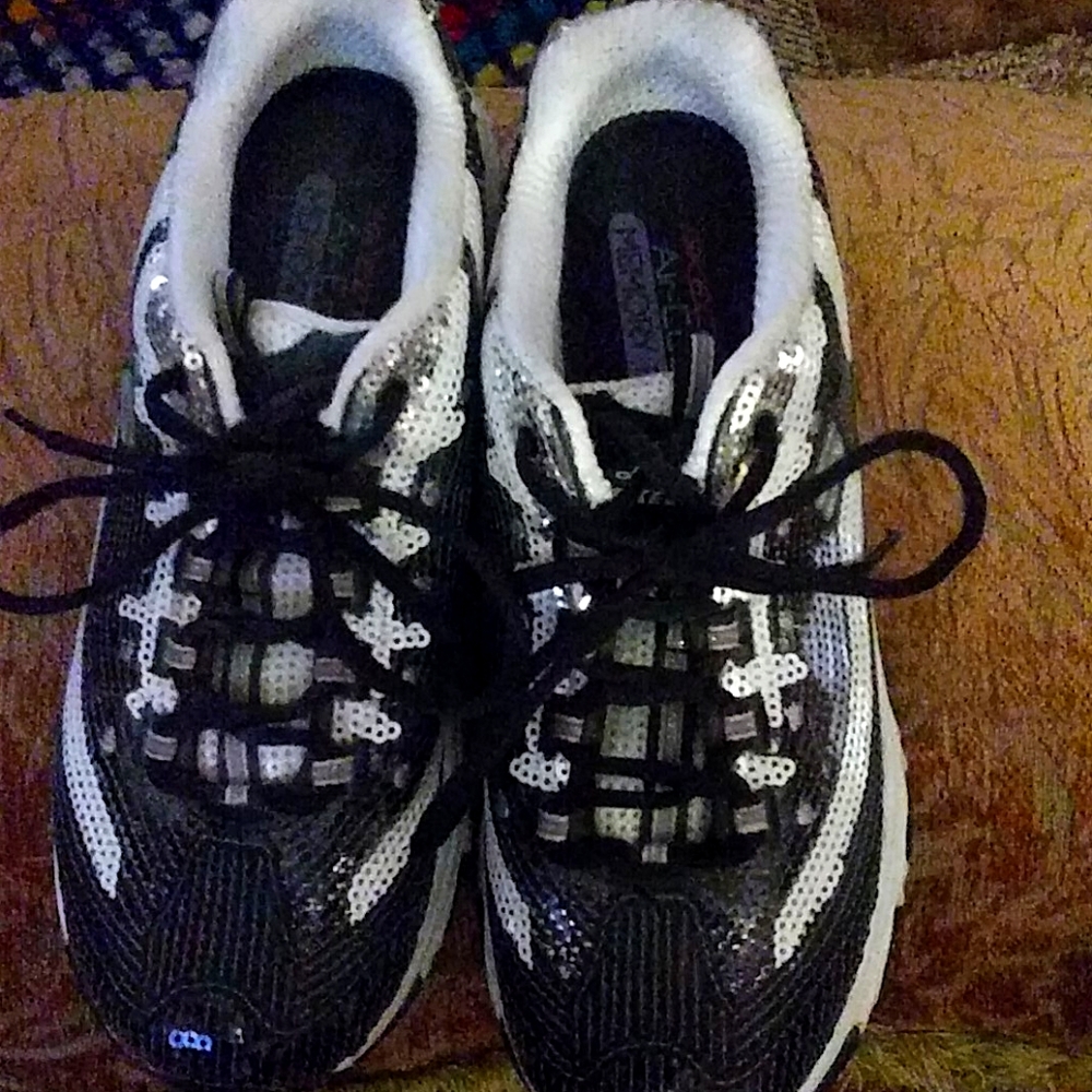 Sketchers AWESOME for holidays